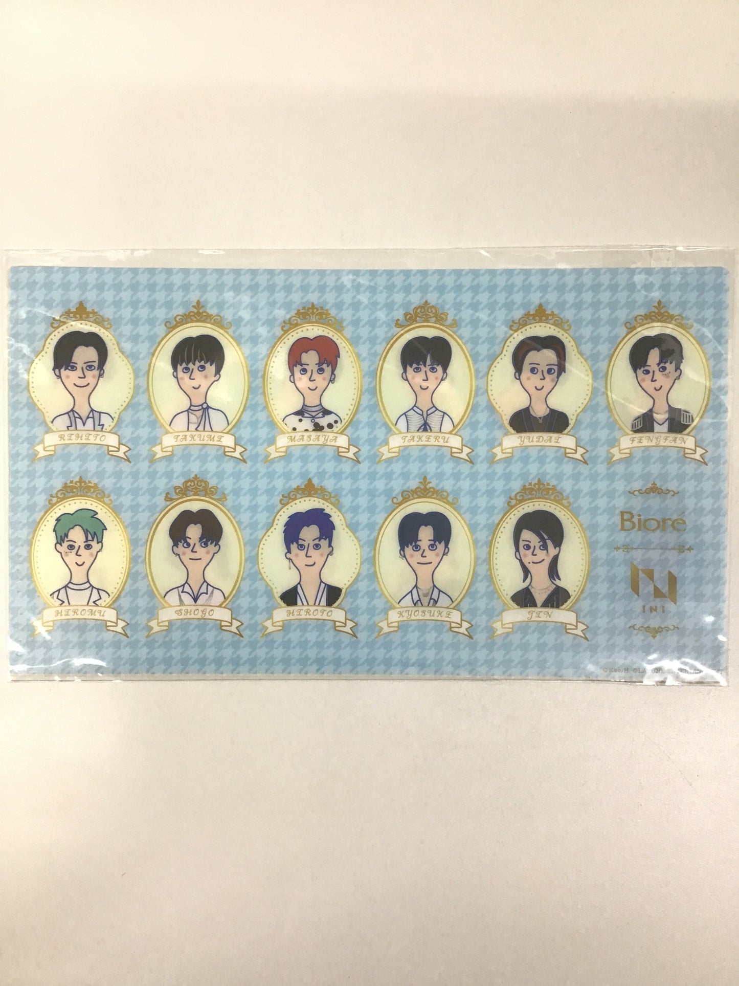 Biore x INI x FamilyMart Original Mask Case