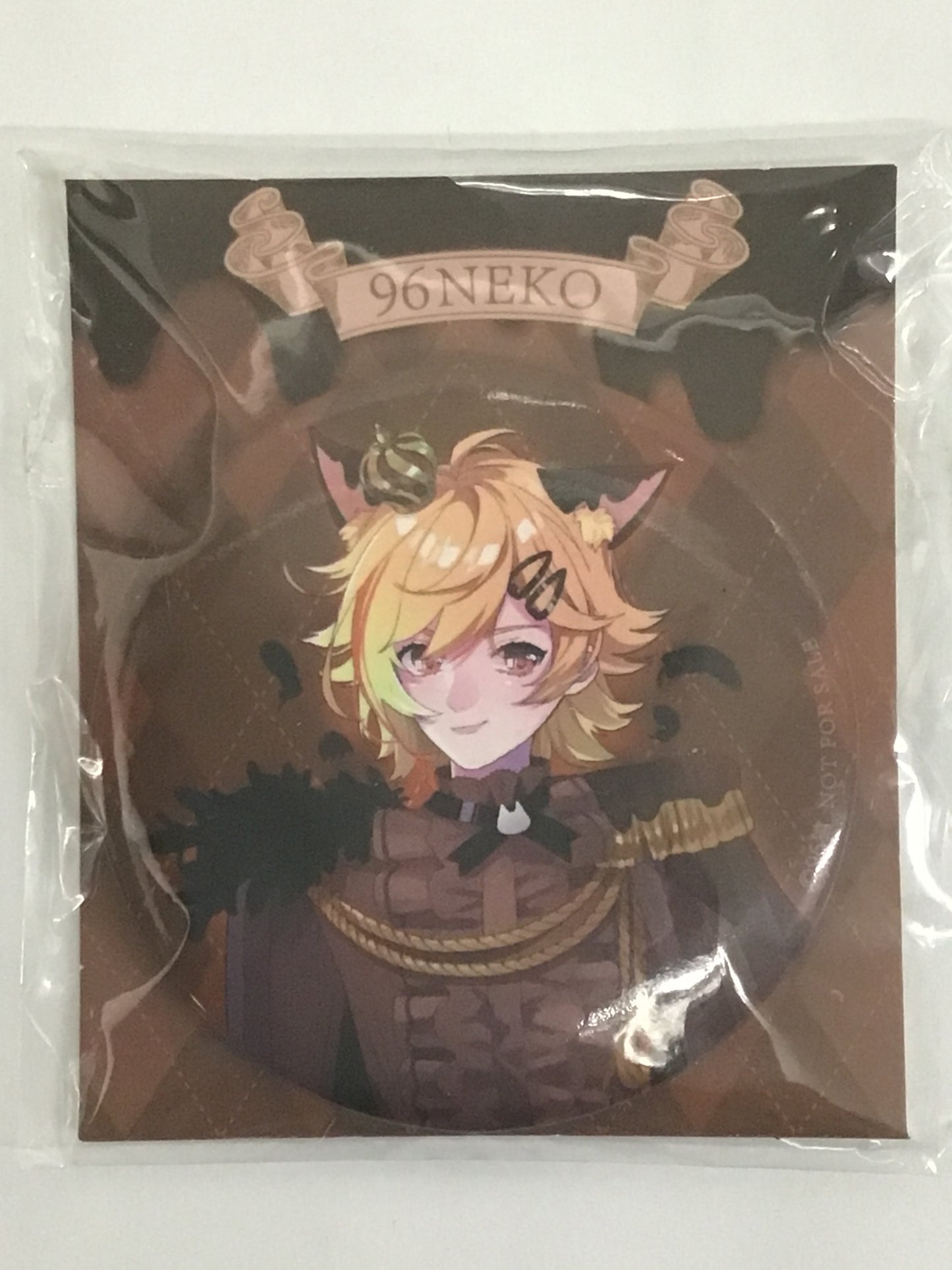 96猫×ファミリーマート オリジナル缶バッジ 96猫 等身 茶色